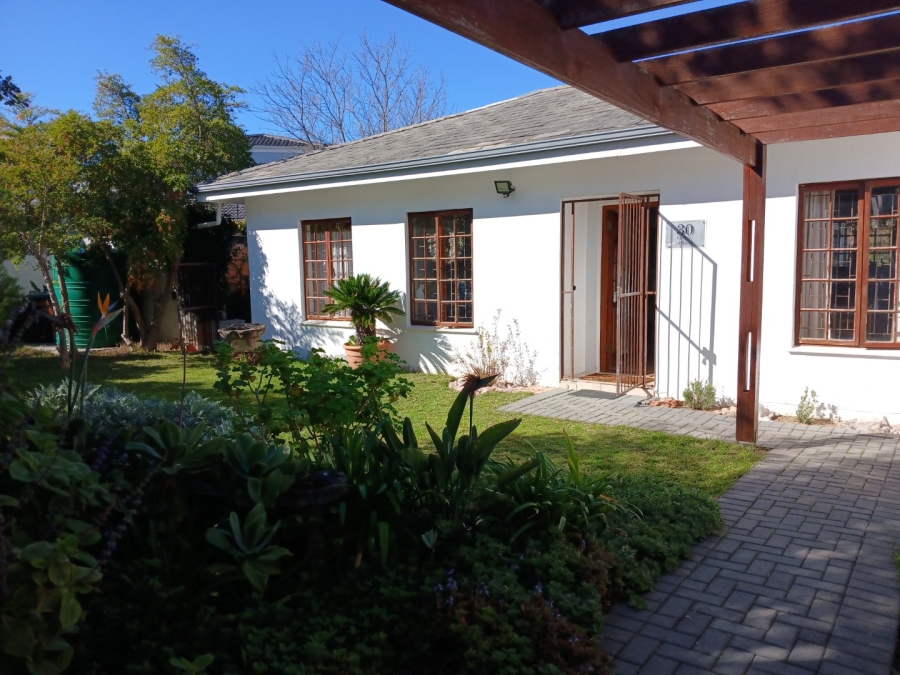 3 Bedroom Property for Sale in Roundhay Western Cape